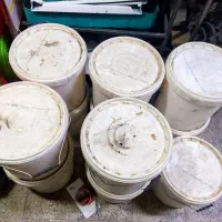 رنگ آکریلیک نما