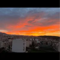 بغل مترو بهارشیراز  ۴۵متر تخلیه طبقه اول بر شریعتی