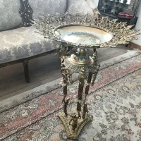 میوه خوری ایستاده کنار سالنی در حد نو