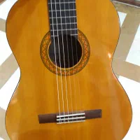 گیتار یاماها c40