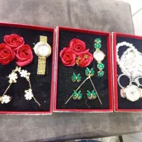 ساعت زنانه دخترانه همراه گردنبند گوشواره انگشتر