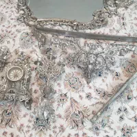 آینه و شمعدان و کنسول و ساعت برنز طرح نقره