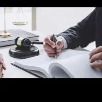 مشاوره حضوری رایگان/کارتوسط وکیل پایه یک دادگستری