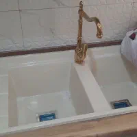 نصب انواع شیرآلات و لوستر های برنجی.
