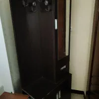 جاکفشی و جالباسی
