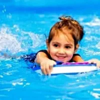 آموزش شنا خانم ها