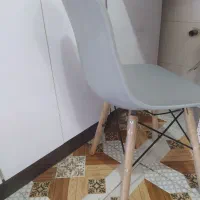 دو عدد صندلی ایفل