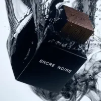 فروشنده(عطرفروشی)