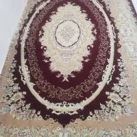 یک فرش شش متر تمیز سالم بدون پارگی سوختی