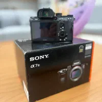 دوربین a7iii همراه با کاور و لنز ۵۰