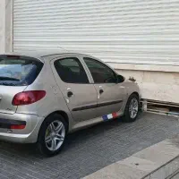 پژو 206