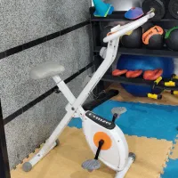 دوچرخه ثابت ورزشی