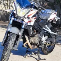 باجاج پالس NS200