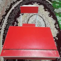 صندلی و میز تحریر