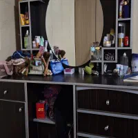 میز آرایش کشو دار با میز