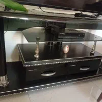 میز تلوزیون شیشه ای