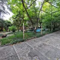 خانه ویلایی ۳۰۰ متری با حیاط مشجر / شرکت / مزون
