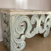 کنسول و صندلی
