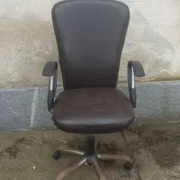 صندلی گردان چرخدار