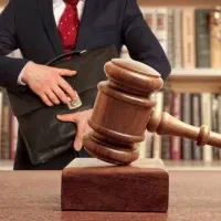 وکیل پایه یک دادگستری