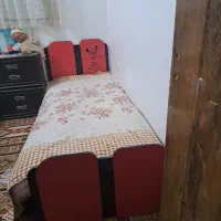 تخت خواب و فرش