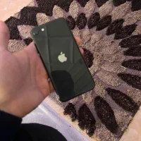 ایفون se 2020 درحد فوری