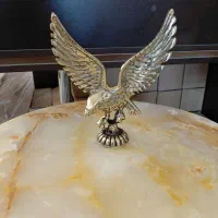 عقاب پایه گرد برنز