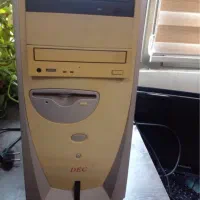 کیس کامپیوتر با اجزا داخلی