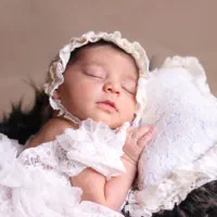 عکاسی  تخصصی نوزاد کودک بارداری وخانوادگی