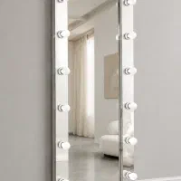 آینه چراغ دار