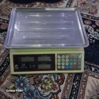 سلام ترازو سالم دو سه سال هست خریدیم استفاده نشده