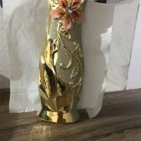 گلدون طلایی