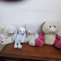 تعدادی عروسک