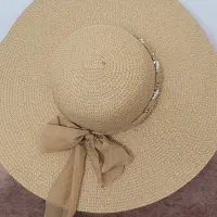کلاه حصیری ساحلی