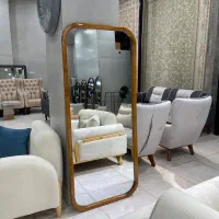 آینه ایستاده