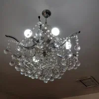 لوستر ۶ شاخه در حد نو