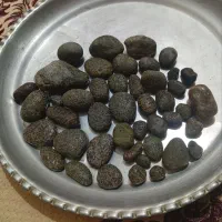 یشم زمردی شیشه ای