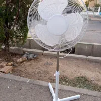 پنکه ایستاده