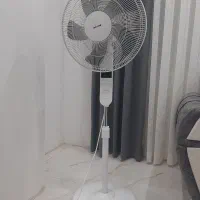 پنکه ایستاده