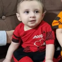 خانم محجبه جهت نگهداری کودک نوزاد