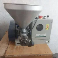 روغنگیری پرس سرد۳۵ نونو اصلا کار نکرده