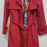 دو عدد پالتو و یک مانتو