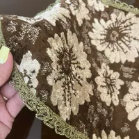 تعدادی رومیزی مخمل تک سایز