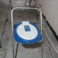 توالت فرنگی در حد نو