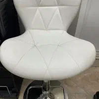 صندلی استفاده نشده نصف قیمت