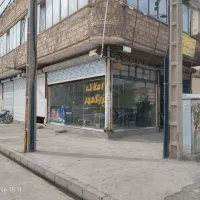 مغازه سر دو نبش