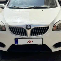 برلیانس هاچ بک موتور بزرگ