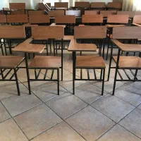 صندلی چوبی دسته‌دار دانش‌آموزی و دانشجویی