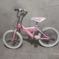 دوچرخه ۱۶ همراه با کمکی