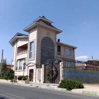 ویلایی سه طبقه مجزا در اندیشه فاز ۴